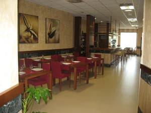thumbnail: Restaurant
