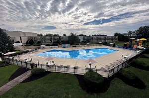 thumbnail: Pool
