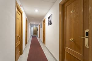 thumbnail: Hallway