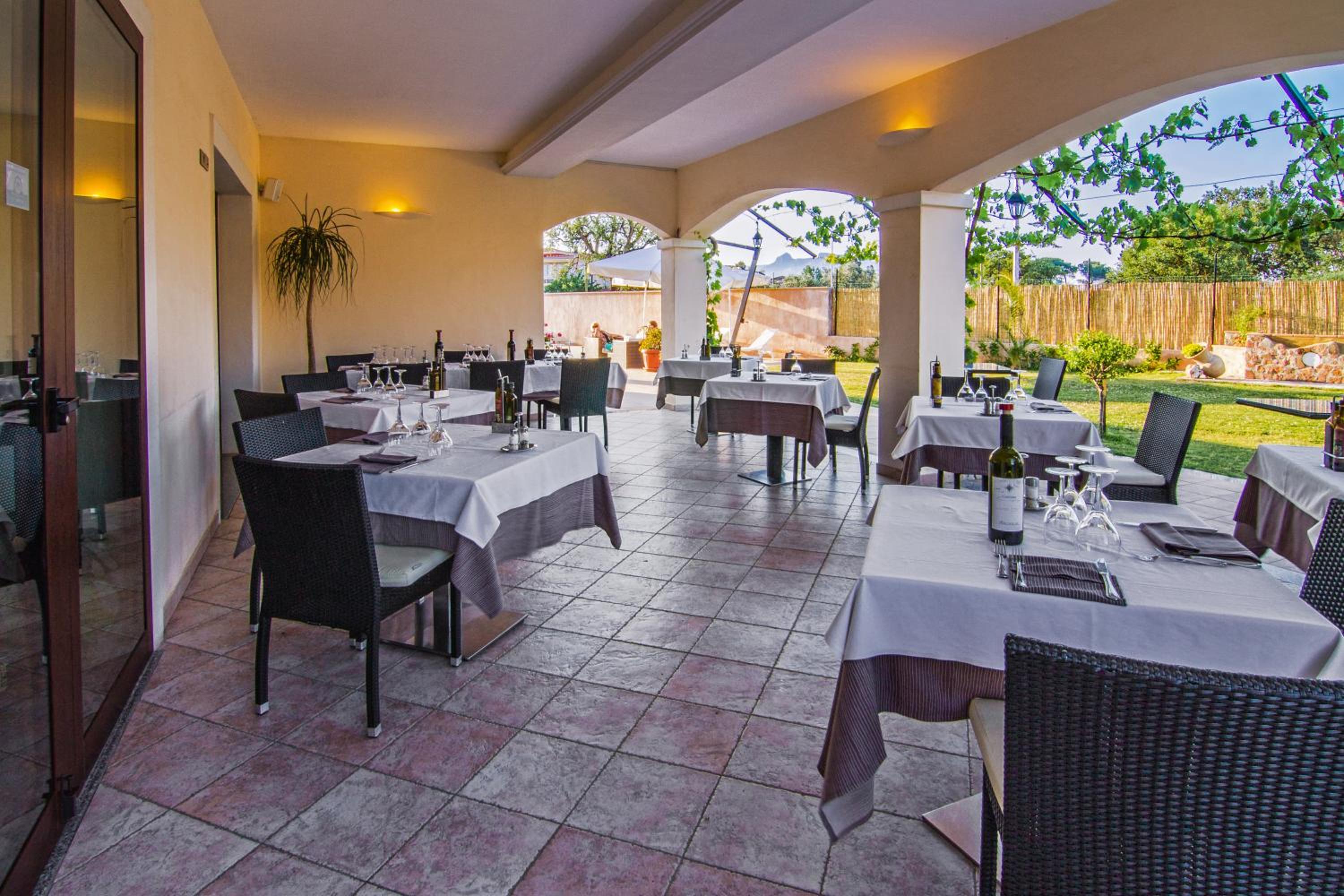 Restaurant-cafeteria