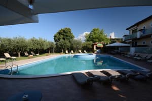 thumbnail: Pool