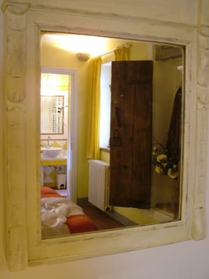 thumbnail: Room amenity