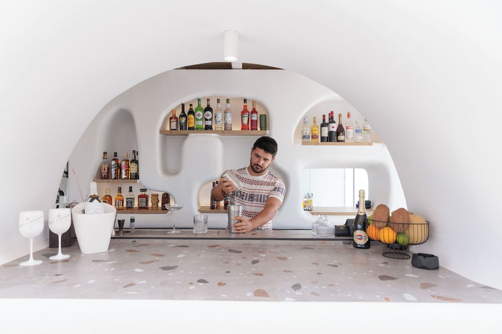 Poolside bar