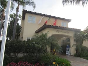 thumbnail: Exterior