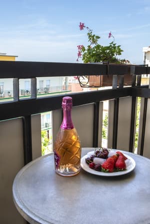 thumbnail: Balcony