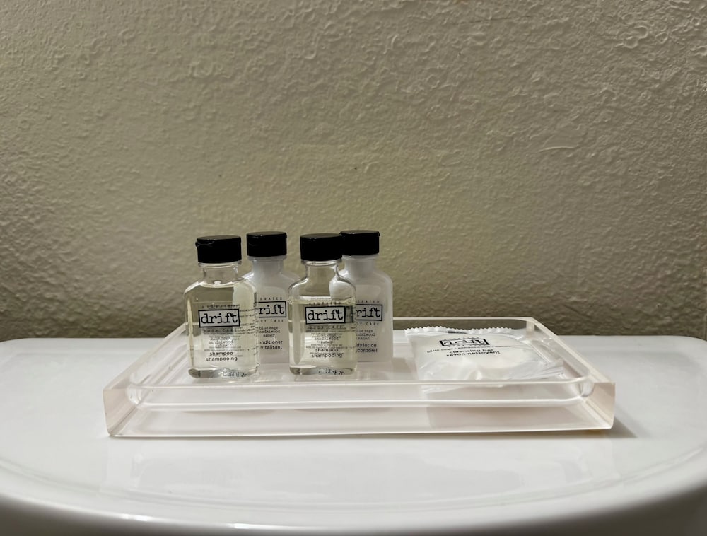 Bathroom amenities