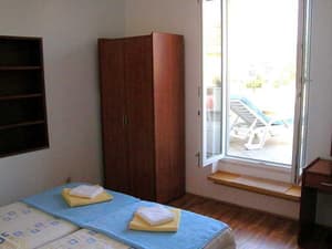 thumbnail: General view