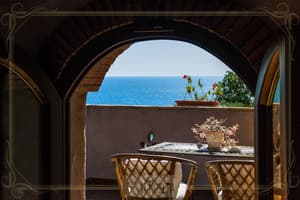 thumbnail: In-room dining