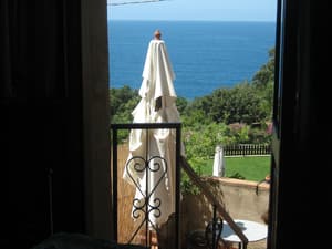 thumbnail: In-room dining