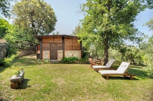 thumbnail: Terrace/patio