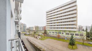 thumbnail: Balcony view