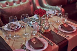 thumbnail: Restaurant