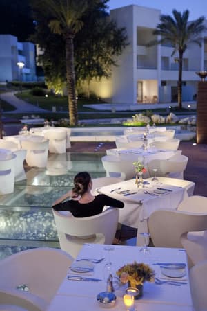 thumbnail: Restaurant
