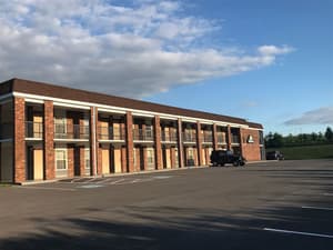 thumbnail: Exterior
