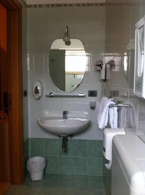 thumbnail: Bathroom