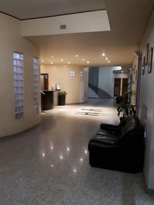 thumbnail: Hallway