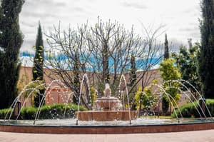 thumbnail: Fountain