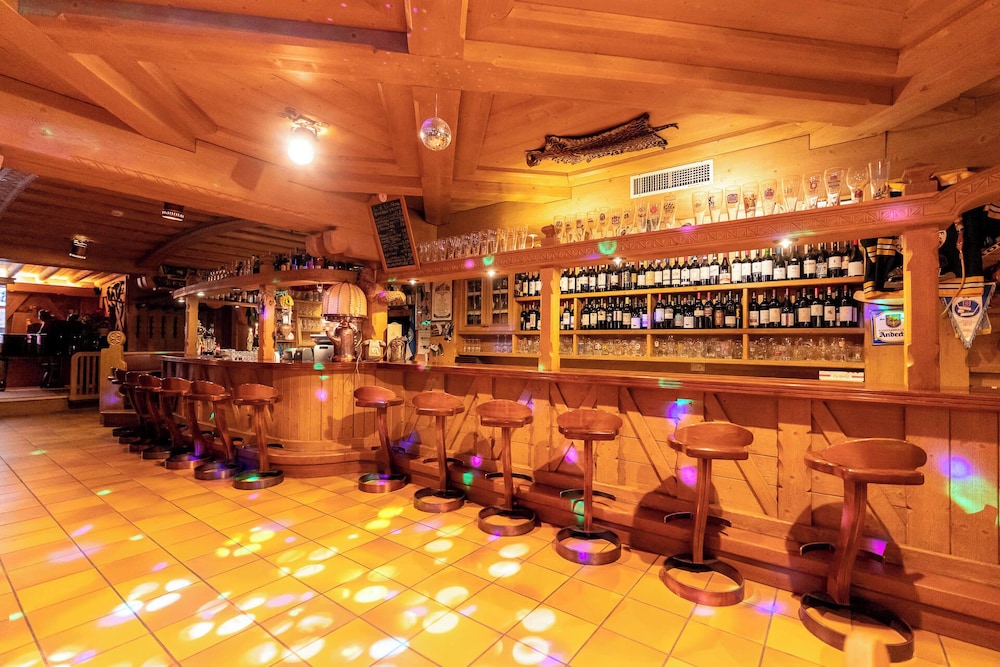Sports bar