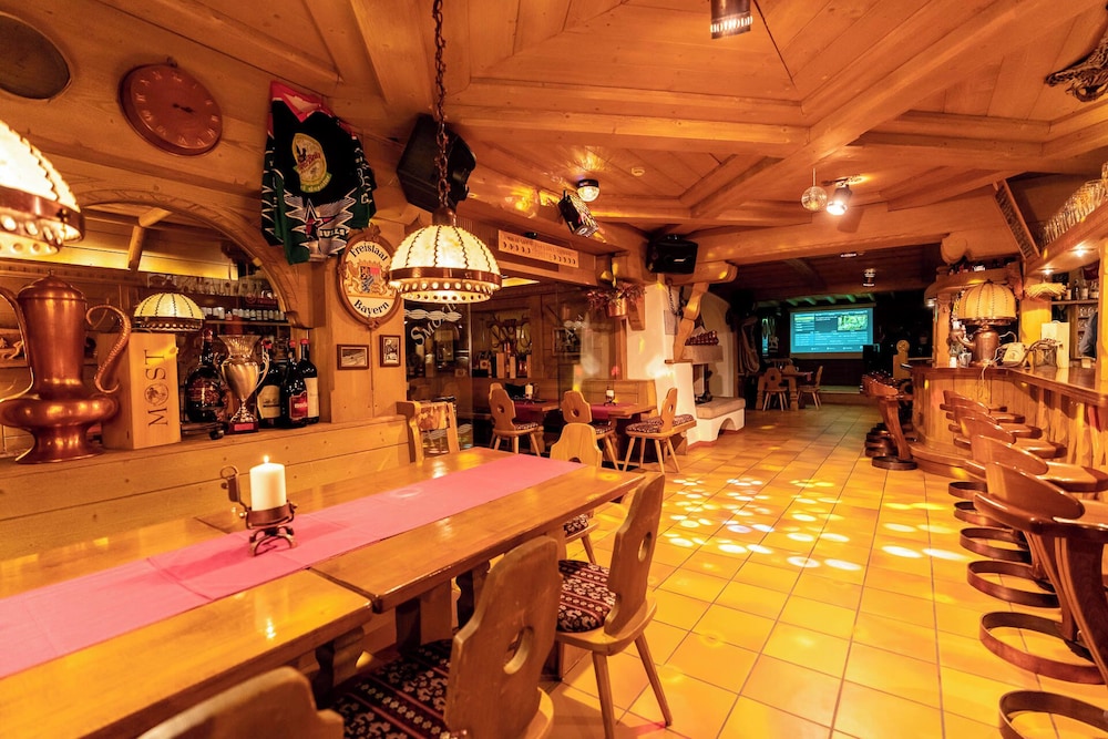 Sports bar