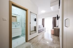 thumbnail: Living area