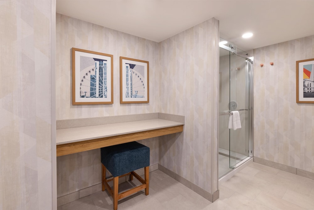 Bathroom shower