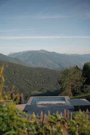 thumbnail: Outdoor spa tub