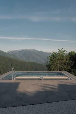 thumbnail: Outdoor spa tub