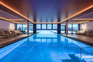 thumbnail: Infinity pool