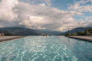 thumbnail: Infinity pool