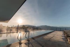 thumbnail: Infinity pool