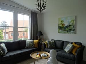 thumbnail: Interior