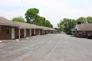thumbnail: Exterior