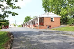 thumbnail: Exterior