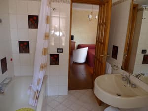 thumbnail: Room amenity