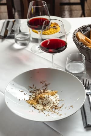 thumbnail: Restaurant