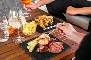 thumbnail: Restaurant