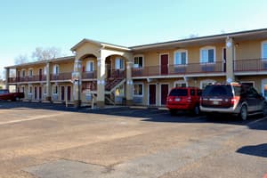 thumbnail: Exterior