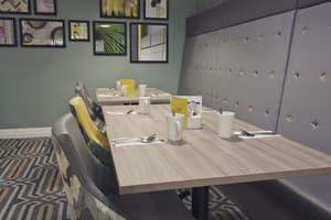 thumbnail: Restaurant
