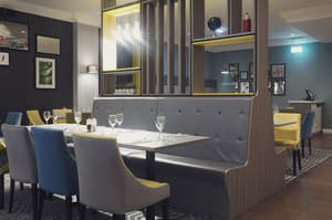 thumbnail: Restaurant