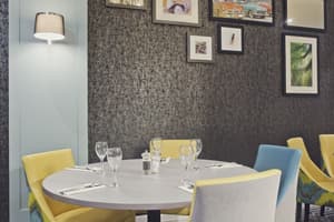 thumbnail: Restaurant