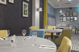thumbnail: Restaurant