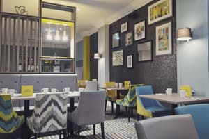 thumbnail: Restaurant