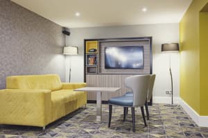 thumbnail: Lounge