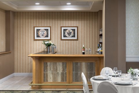 Royal Majestic Bar Area