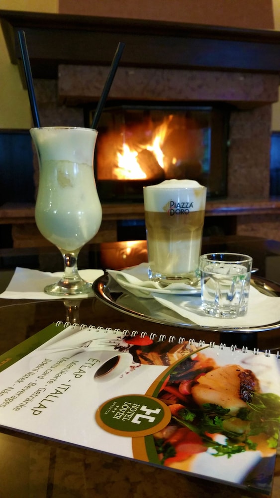 Coffee shop