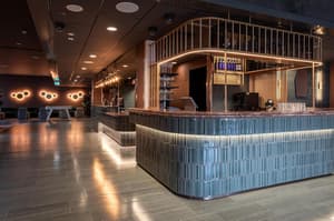 thumbnail: Bar (on property)