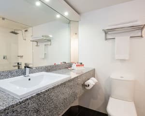 thumbnail: Bathroom