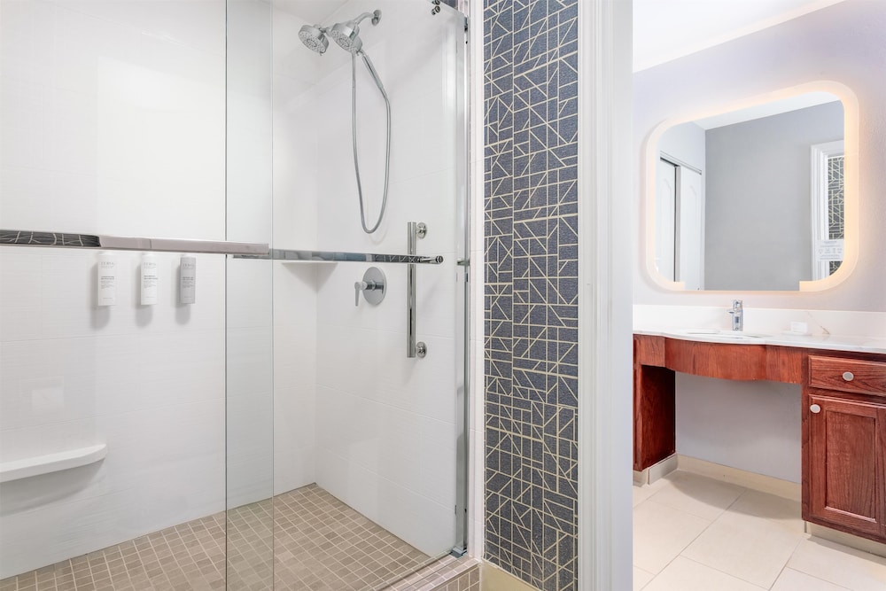 Bathroom shower