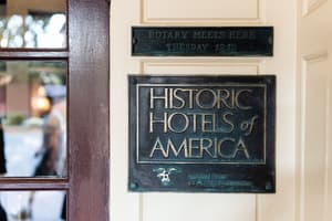thumbnail: Exterior detail