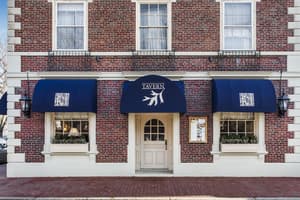 thumbnail: Bar (on property)